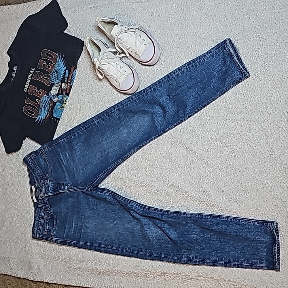 Levi's Brand Wedgie Icon Fit, High Rise Jeans